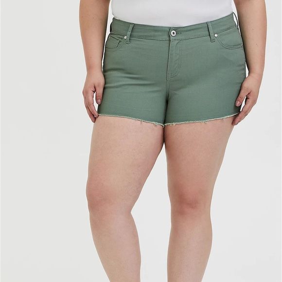 Torrid • Vintage Stretch Agave Green Mid Rise Denim Shorts - Picture 1 of 10